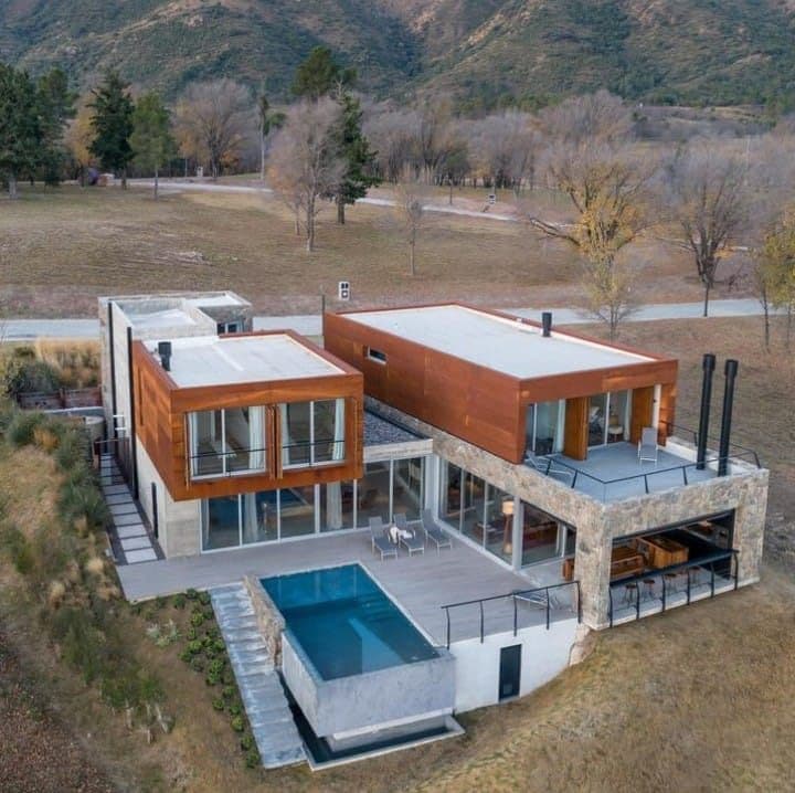 Imagen del proyecto: Participacion en la construccion de importante casa